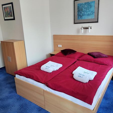 Hotel O.K. 1 Beroun  Luaran gambar